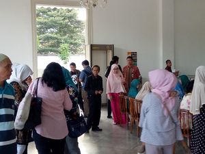 Ingin Curhat ke Anies, Warga Bukit Duri Tagih Kampung Deret