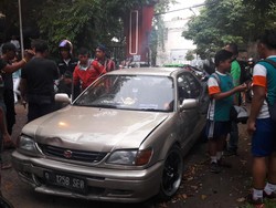 Pelajar SMP di Bogor Nyaris Diamuk Massa karena Mobilnya Tabrak Lari