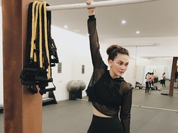 Ini Rahasia Luna Maya Jaga Tubuh Ramping Ideal