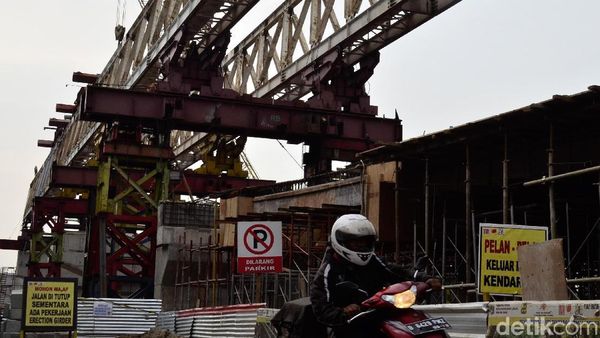 Flyover Bintaro untuk Cegah Kecelakaan di Perlintasan KA