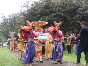 Semarak Karnaval Budaya Pramuka saat Peringati Sumpah Pemuda