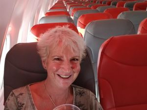 Senangnya Wanita Ini, Jadi Penumpang Satu-satunya di Pesawat