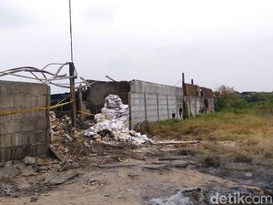 Ada 6 Jasad Ledakan Pabrik Kembang Api yang Belum Teridentifikasi Ada 6 Jasad Ledakan Pabrik Kembang Api yang Belum Teridentifikasi