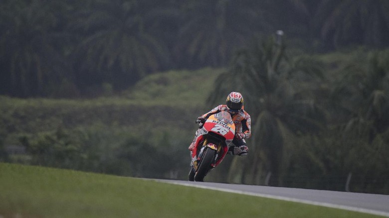 Pedrosa Pole di Sepang, Marquez Cuma Start Ketujuh