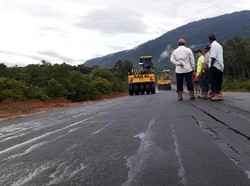 Jokowi Bangun 146 Km Jalan Baru di Perbatasan Kalimantan 2017
