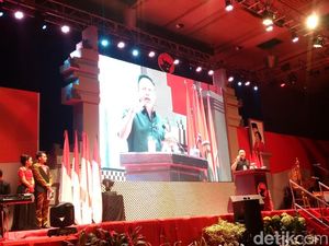 Netty Pakai Kerudung Merah, TB Hasanudin: Semoga Awal Segalanya Netty Pakai Kerudung Merah, TB Hasanudin: Semoga Awal Segalanya