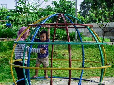 Melihat Asrinya RPTRA Anggrek Bintaro