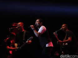 Deja Vu, Patah Hati yang Berisik dari Andra and The Backbone