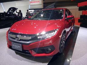 Meski Kurang Diminati, Ini Model Sedan Terlaris 2017