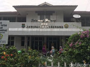 Atin Masih Kritis karena Terjebak di Pabrik Kembang Api yang Meledak Atin Masih Kritis karena Terjebak di Pabrik Kembang Api yang Meledak