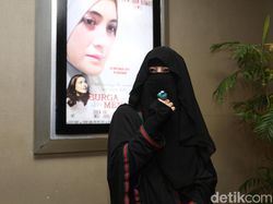 Penampakan Foto Pipik dan Habib Rizieq yang Dihapus
