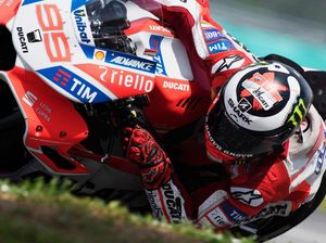 Finis Kedua Tetap Oke untuk Lorenzo Finis Kedua Tetap Oke untuk Lorenzo