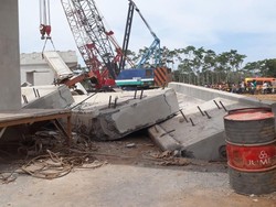 Pekerja Hingga Alat Berat Dievaluasi Terkait Konstruksi Ambruk