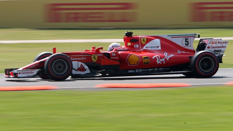 Vettel Start Terdepan di Meksiko Vettel Start Terdepan di Meksiko