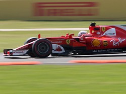 Vettel Start Terdepan di Meksiko