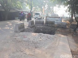 Bina Marga: Galian di Lodan Terbuka karena Pagar Beton Terbatas