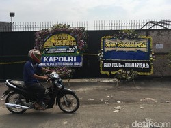Ada Karangan Bunga dari Kapolri-Kapolda-Kapolres di Pabrik Kembang Api