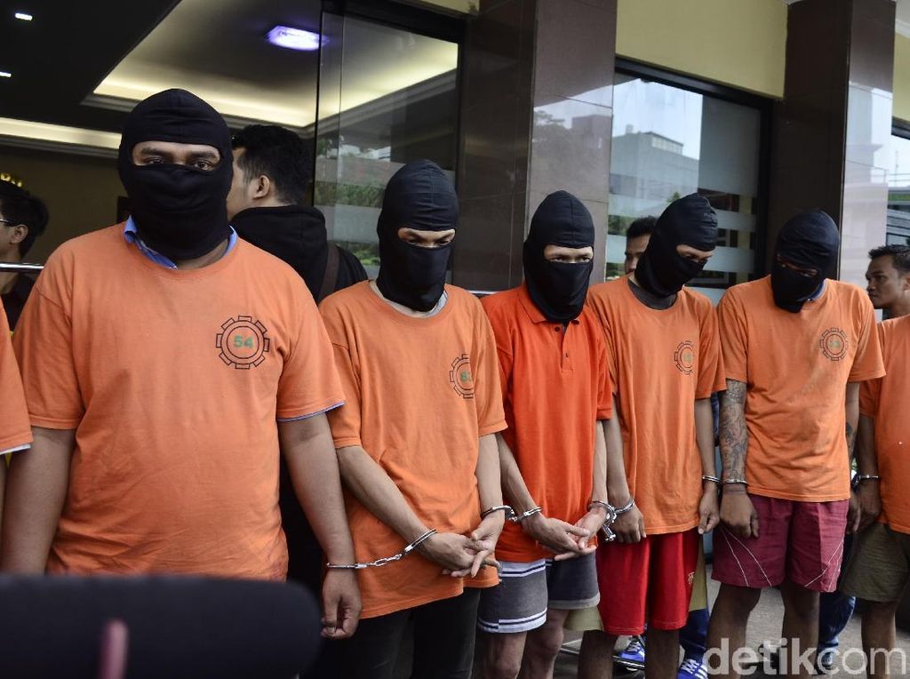 Komplotan Pencuri Motor Ojek Online Ditangkap Komplotan Pencuri Motor Ojek Online Ditangkap