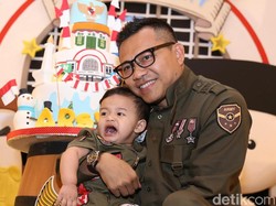 Anang Absen di Konser Syahrini, Ini Penggantinya!