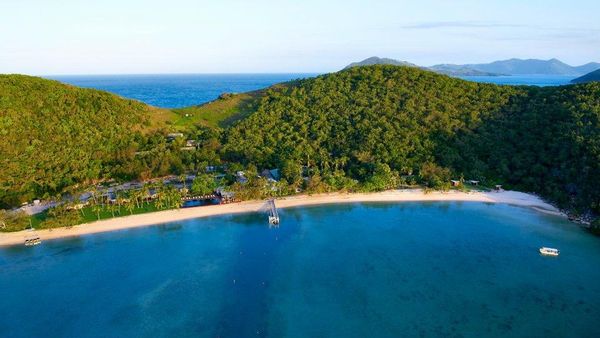 Kata Chris Hemsworth, Kalau ke Australia Main ke Sini Ya