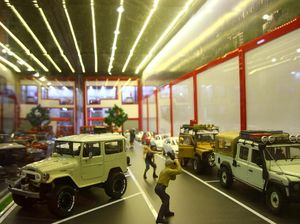 Pesona Mobil Liliput