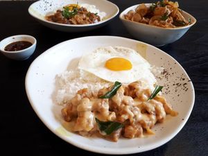 Sec Diner: Ada Salted Egg Chips hingga Mongolian Beef di Kafe yang Instagramable Sec Diner: Ada Salted Egg Chips hingga Mongolian Beef di Kafe yang Instagramable