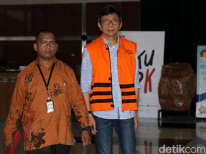 Pemeriksaan Eddy Rumpoko Pemeriksaan Eddy Rumpoko