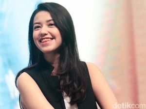 Senyum Velove Vexia Mengalihkan Dunia Senyum Velove Vexia Mengalihkan Dunia