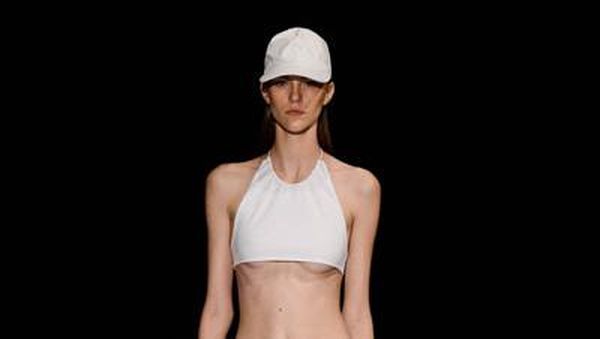 5 Model Cantik yang Meninggal Tragis karena Tekanan Profesi