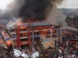 Pasar Tingkat Bukittinggi Terbakar!