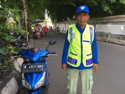 Belum Digaji, Supeltas Terima Uang dari Pengendara
