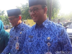 Anies: PNS yang Terlambat Upacara Nanti Dapat Sanksi
