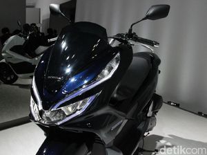 Honda PCX Hybrid dan Listrik, Cakepan Mana?