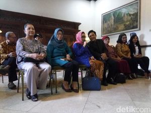 Mempelai Kahiyang-Bobby Akan Didandani Perias Sepuh Solo