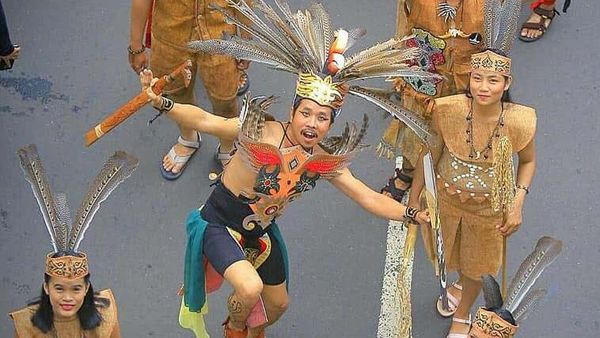 Pawai Pesona Budaya Tabalong Kalimantan Selatan