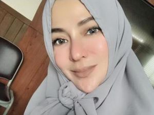 Dulu Inem Pelayan Seksi, Kini Makin Syari