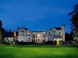 Sumpah Ngeri! 4 Penginapan Berhantu dengan Kisah Mengerikan