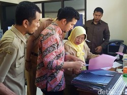 Pastikan Kualitas Layanan, Bupati Emil Sidak Dispendukcapil