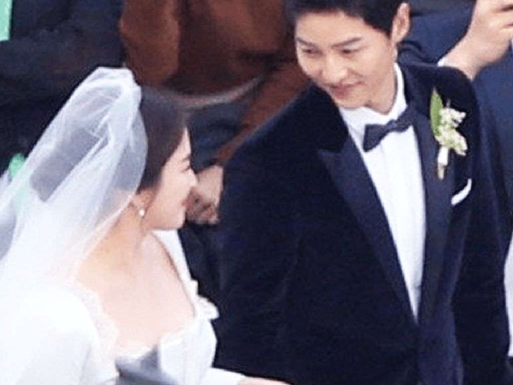 Sah! Song Joong Ki dan Song Hye Kyo Resmi Jadi Suami-Istri