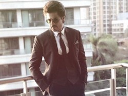 Shah Rukh Khan dan Meriahkan Resepsi Anushka Sharma - Virat Kohli