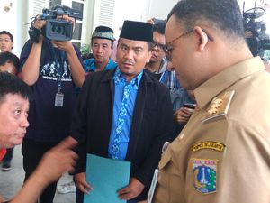 Anies Terima Aduan Warga soal Alih Fungsi Lahan Hijau di Kemang