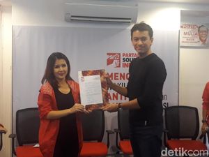 Lawyer hingga Mantan Staf Hukum Ahok Daftar Jadi Caleg PSI Lawyer hingga Mantan Staf Hukum Ahok Daftar Jadi Caleg PSI