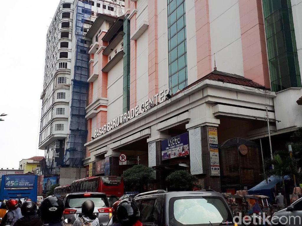Pengelolaan Pasar Baru Bandung Habis, Bagaimana Nasibnya? Pengelolaan Pasar Baru Bandung Habis, Bagaimana Nasibnya?