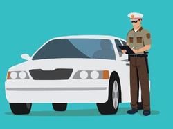 Ditilang, Pengemudi Ini Mengancam Batuk dan Tularkan Corona ke Polisi