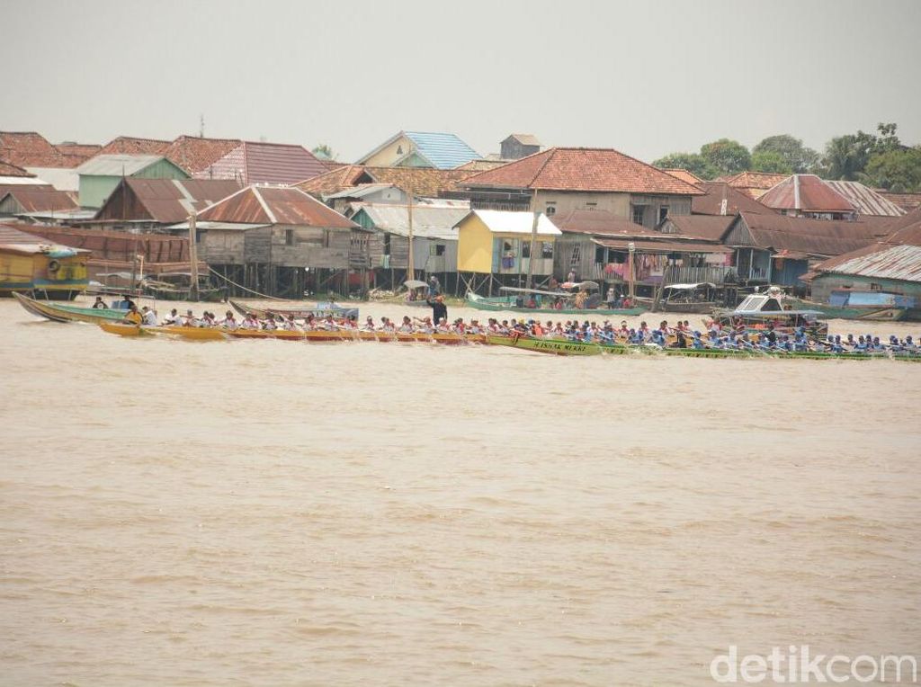 Tenggelam di Sungai Musi, Bocah 7 Tahun Ditemukan Tewas Tersangkut Bambu Tenggelam di Sungai Musi, Bocah 7 Tahun Ditemukan Tewas Tersangkut Bambu