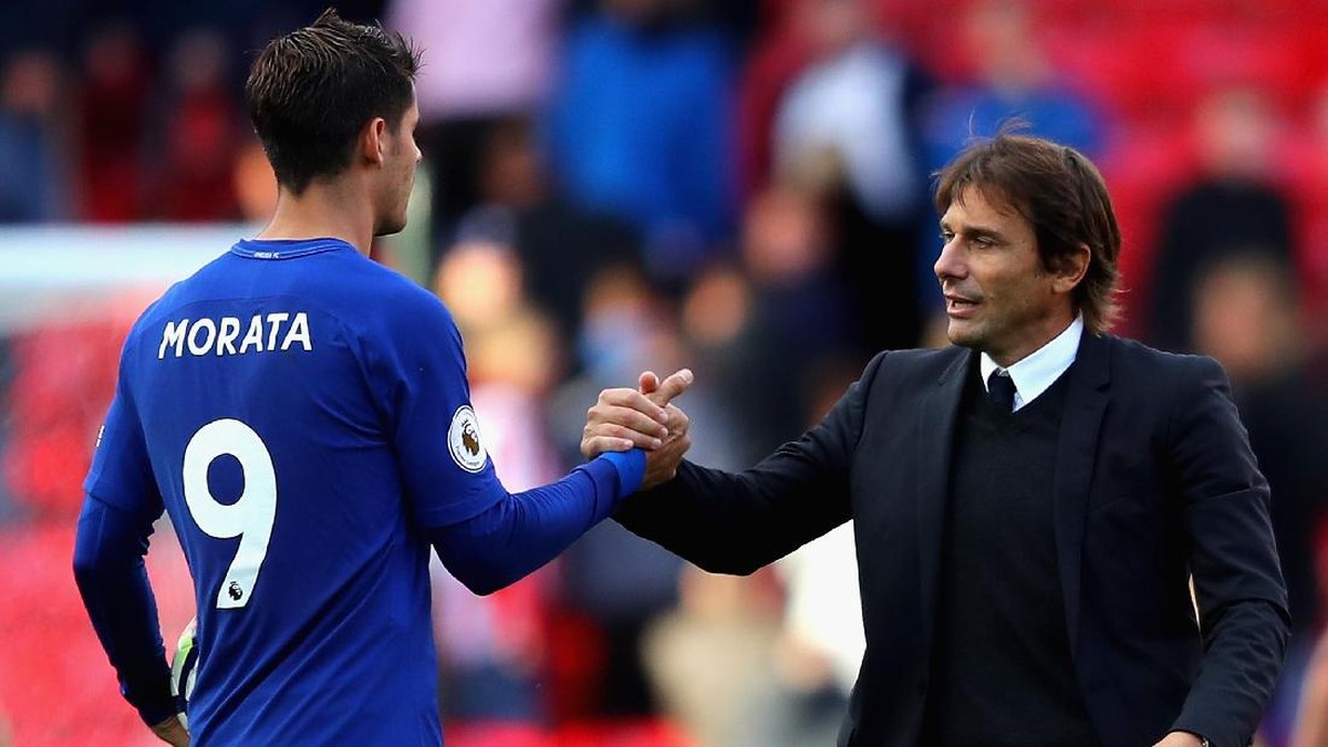 Antonio Conte menepis isu soal masa depan Alvaro Morata di Chelsea (Foto: Richard Heathcote/Getty Images)