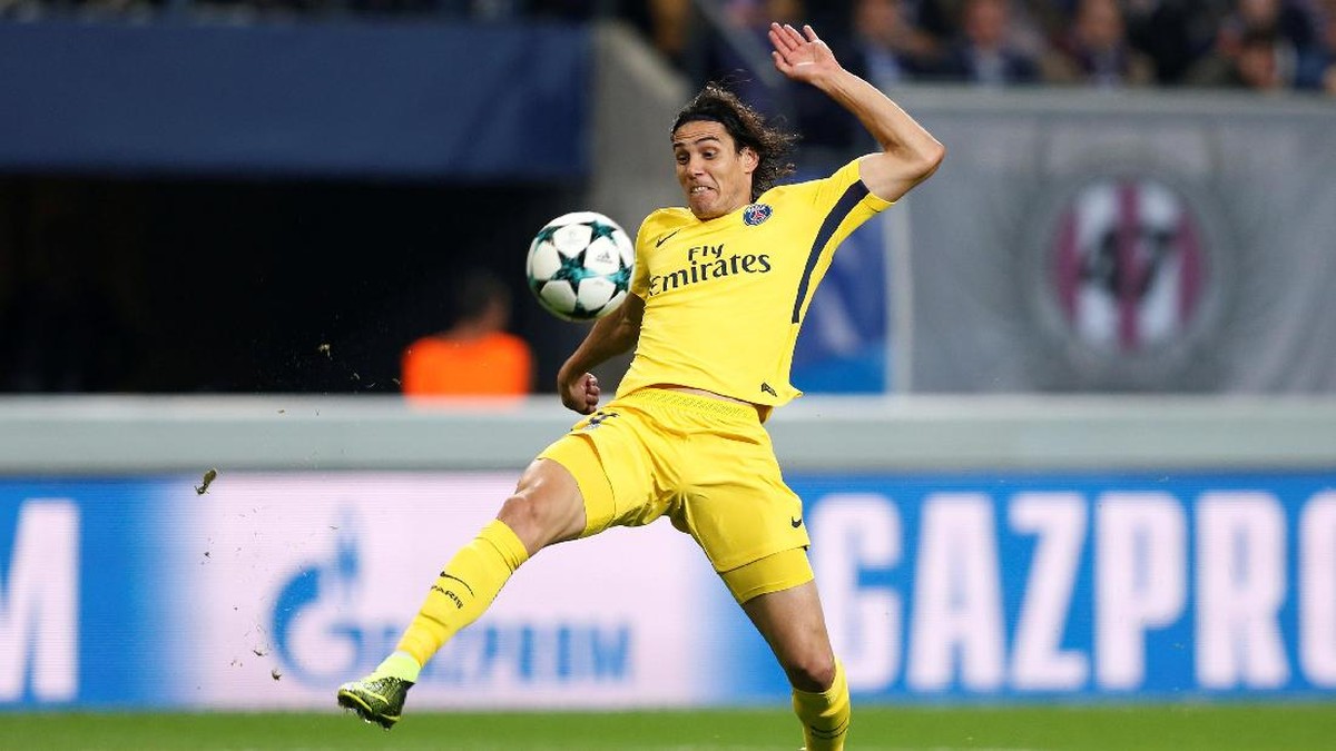 Aksi Edinson Cavani di markas Anderlecht (Foto: Francois Lenoir/REUTERS)