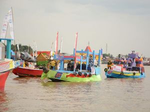Foto: Seperti Ini Saat Sungai Musi Penuh Perahu Hias Foto: Seperti Ini Saat Sungai Musi Penuh Perahu Hias