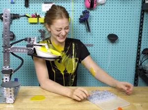 Layani Pembuatan Sup Labu, Robot Ini Justru Membuat Kekacauan!