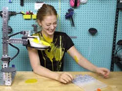 Layani Pembuatan Sup Labu, Robot Ini Justru Membuat Kekacauan!